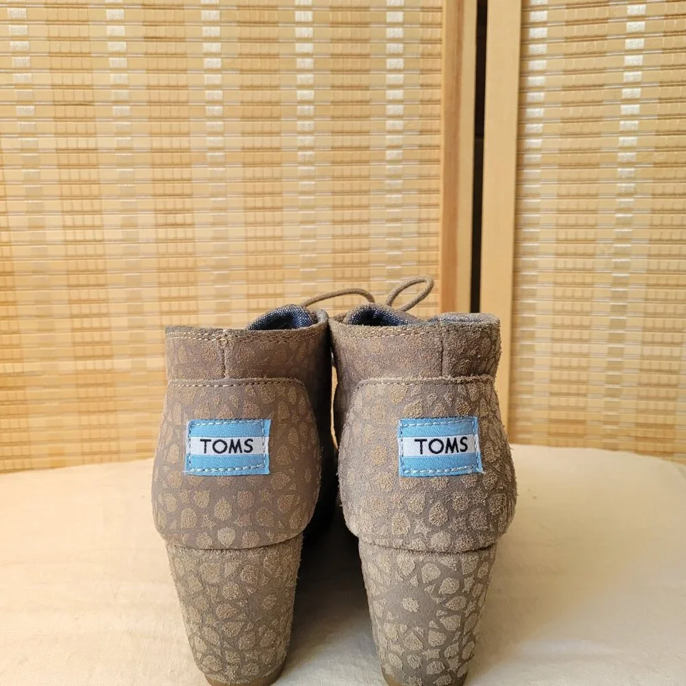 TOMS Cream Leopard Print Wedge Shoes - Picture 5 of 7